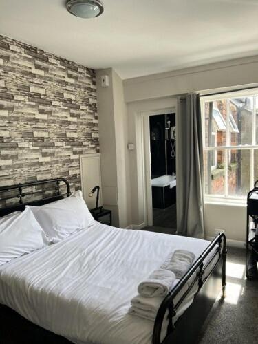 The Sun Inn Ulverston Ngoại thất bức ảnh